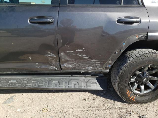Photo 9 from auction – 2018 TOYOTA 4RUNNER SR with VIN JTEZU5JR8J5171911