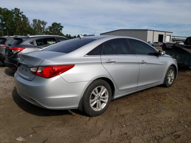 Photo 4 from auction – 2013 HYUNDAI SONATA GLS with VIN 5NPEB4AC8DH536719