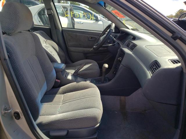 Photo 5 from auction – 2000 TOYOTA CAMRY CE with VIN 4T1BG22K2YU645313