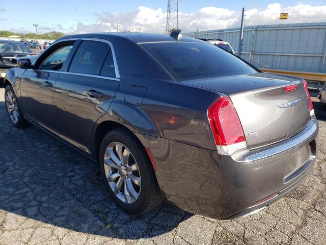 Photo 3 from auction – 2018 CHRYSLER 300 TOURIN with VIN 2C3CCARG2JH282170