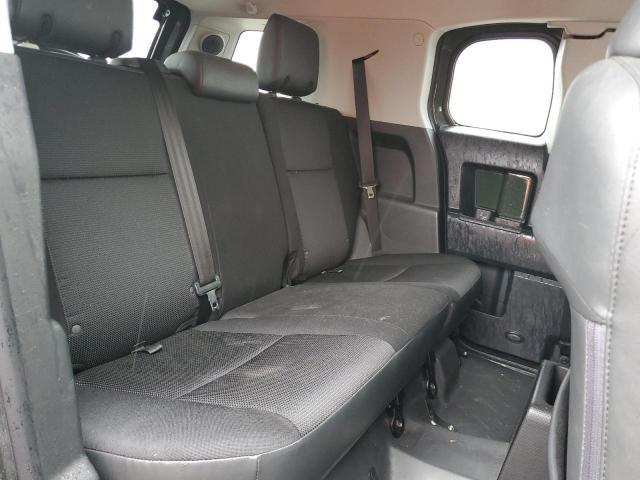 Photo 6 from auction – 2013 TOYOTA FJ CRUISER with VIN JTEBU4BF0DK149357