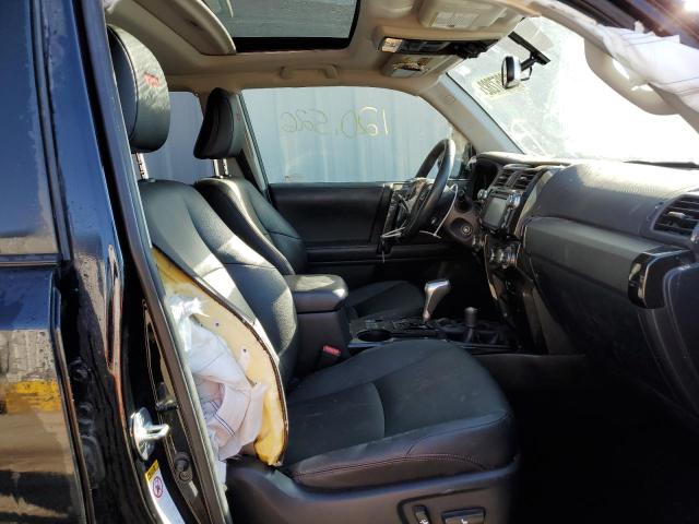 Photo 5 from auction – 2018 TOYOTA 4RUNNER SR with VIN JTEBU5JR2J5573991