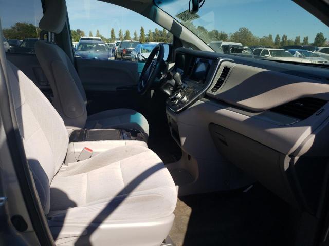 Photo 5 from auction – 2016 TOYOTA SIENNA LE with VIN 5TDKK3DC0GS726568