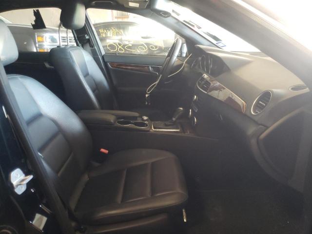 Photo 5 from auction – 2012 MERCEDES-BENZ C 250 with VIN WDDGF4HB5CA600642