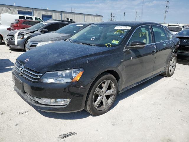 Photo 2 from auction – 2015 VOLKSWAGEN PASSAT S with VIN 1VWAT7A33FC117718