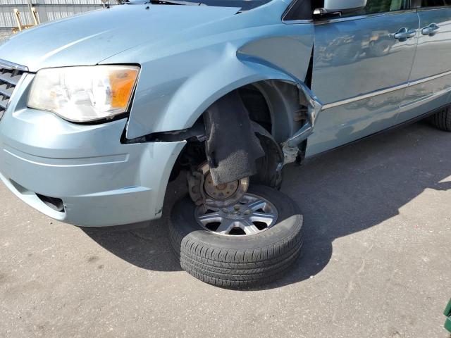 Photo 9 from auction – 2010 CHRYSLER TOWN & COU with VIN 2A4RR5D15AR188352