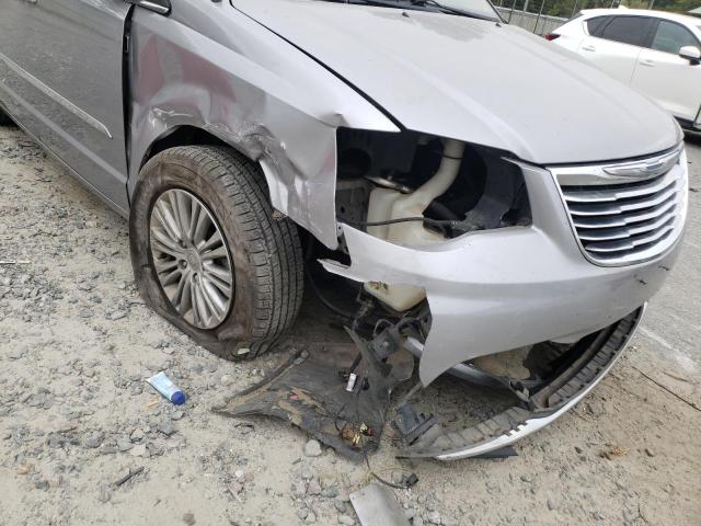 Photo 9 from auction – 2014 CHRYSLER TOWN & COU with VIN 2C4RC1CG3ER371857