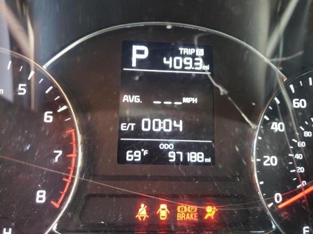 Photo 8 from auction – 2017 KIA FORTE LX with VIN 3KPFK4A74HE112665
