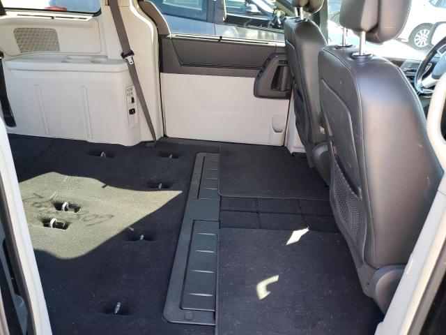 Photo 6 from auction – 2010 CHRYSLER TOWN & COU with VIN 2A4RR8D13AR480633