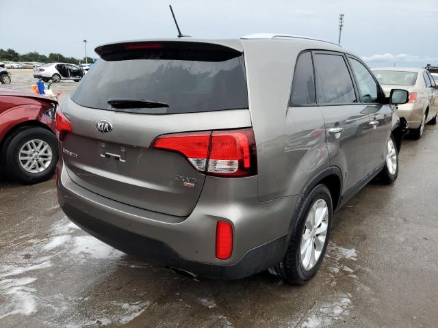 Photo 4 from auction – 2014 KIA SORENTO EX with VIN 5XYKU4A76EG498089