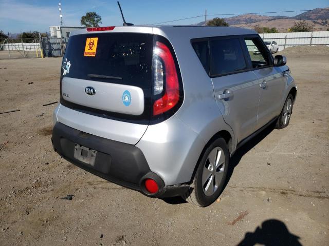 Photo 4 from auction – 2014 KIA SOUL with VIN KNDJN2A21E7747493