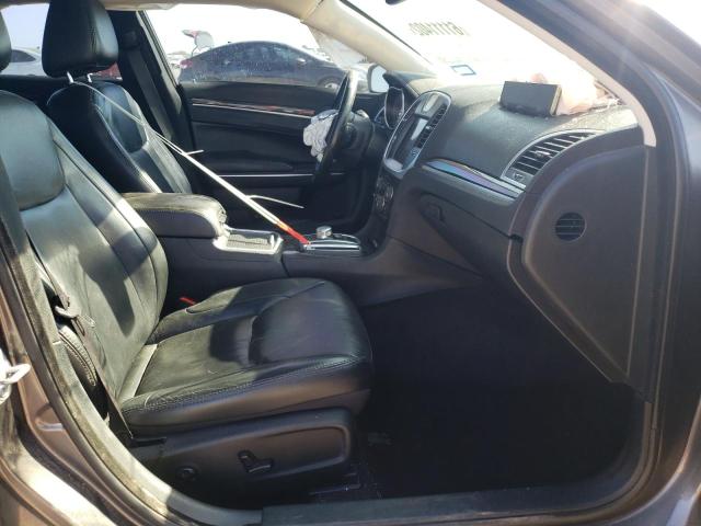 Photo 5 from auction – 2017 CHRYSLER 300 LIMITE with VIN 2C3CCAAG7HH538437