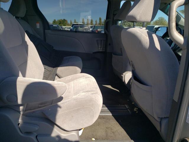 Photo 6 from auction – 2016 TOYOTA SIENNA LE with VIN 5TDKK3DC0GS726568