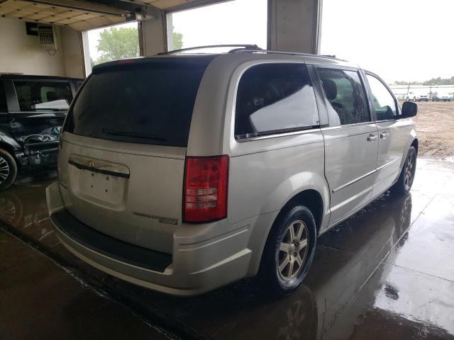 Photo 4 from auction – 2010 CHRYSLER TOWN & COU with VIN 2A4RR5D15AR324351