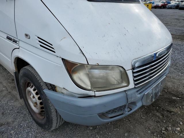 Photo 9 from auction – 2005 FREIGHTLINER SPRINTER 2 with VIN WDYPD644855811658