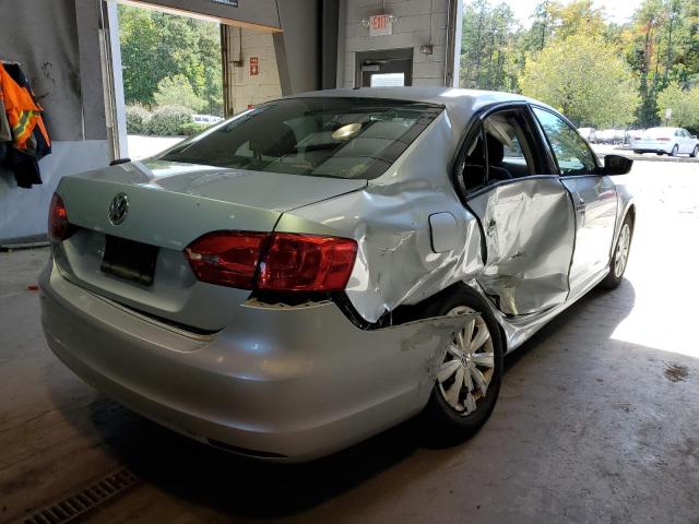 Photo 4 from auction – 2014 VOLKSWAGEN JETTA BASE with VIN 3VW2K7AJ1EM258144