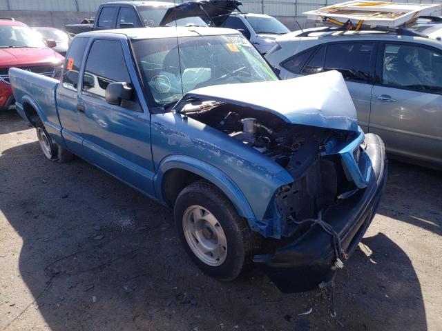 GMC SONOMA 2001 with VIN 1GTCS19W918224049 - Photo from auction