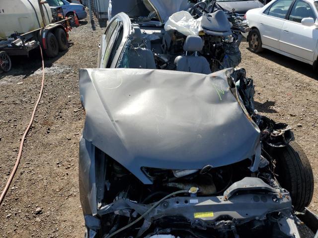 Photo 9 from auction – 2004 TOYOTA CAMRY LE with VIN 4T1BE30KX4U856056
