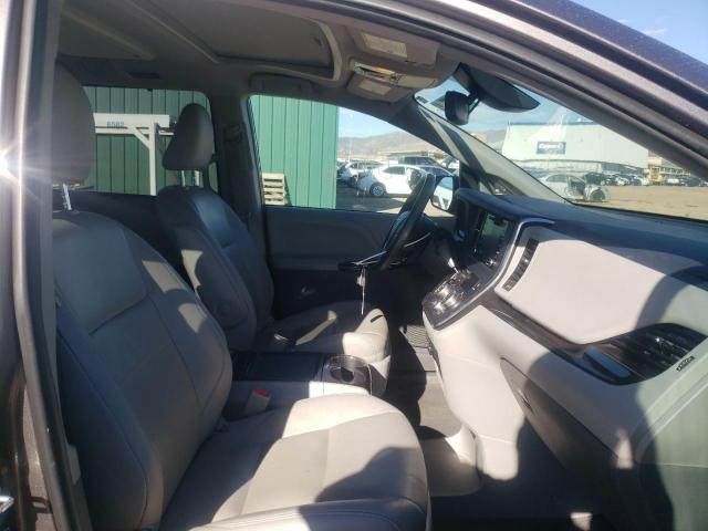 Photo 5 from auction – 2018 TOYOTA SIENNA XLE with VIN 5TDDZ3DC4JS208894