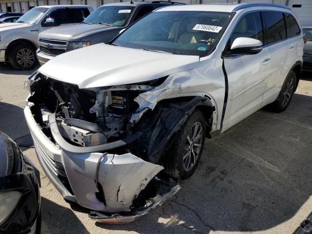 Photo 9 from auction – 2017 TOYOTA HIGHLANDER with VIN 5TDKZRFH5HS515679