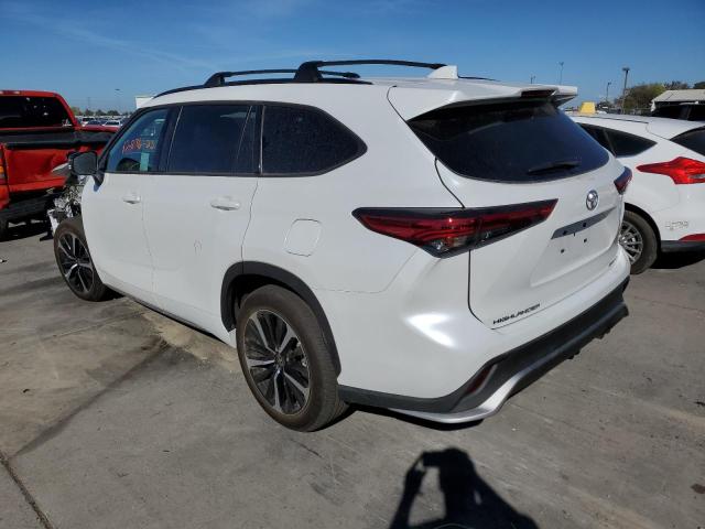 Photo 3 from auction – 2022 TOYOTA HIGHLANDER with VIN 5TDJZRBHXNS166323