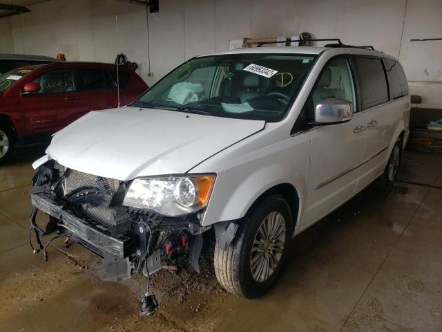 Photo 2 from auction – 2016 CHRYSLER TOWN & COU with VIN 2C4RC1CG3GR283572