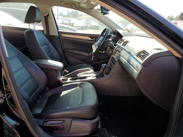 Photo 5 from auction – 2014 VOLKSWAGEN PASSAT SE with VIN 1VWBN7A34EC025174