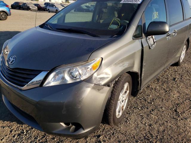 Photo 9 from auction – 2012 TOYOTA SIENNA LE with VIN 5TDKK3DC0CS182972