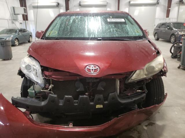 Zdjęcie 9 z aukcji – 2011 TOYOTA SIENNA XLE z VIN 5TDYK3DC0BS024124