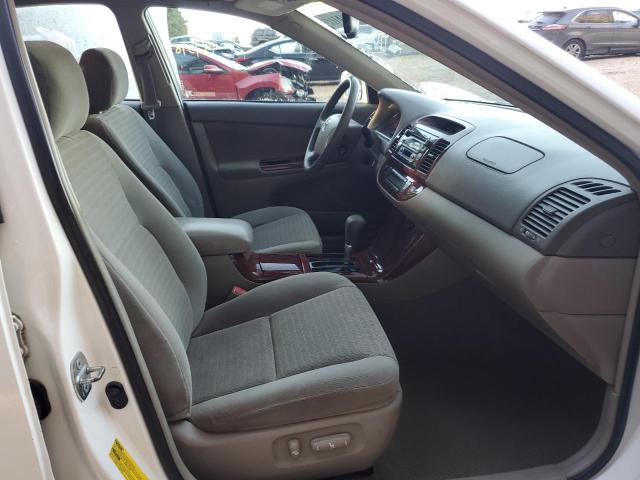 Photo 5 from auction – 2005 TOYOTA CAMRY LE with VIN 4T1BE30K75U605318