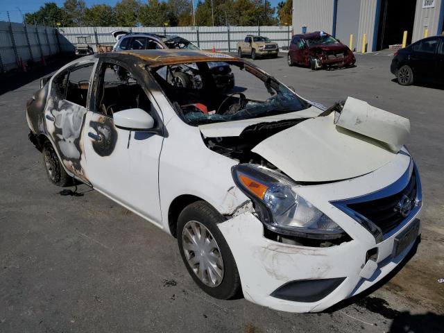 NISSAN VERSA S 2015 with VIN 3N1CN7AP2FL813213 - Photo from auction