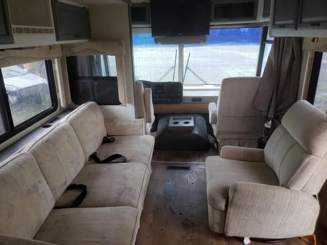 Photo 5 from auction – 2000 WINNEBAGO ADVENTURER with VIN 1FCNF53S6Y0A04709