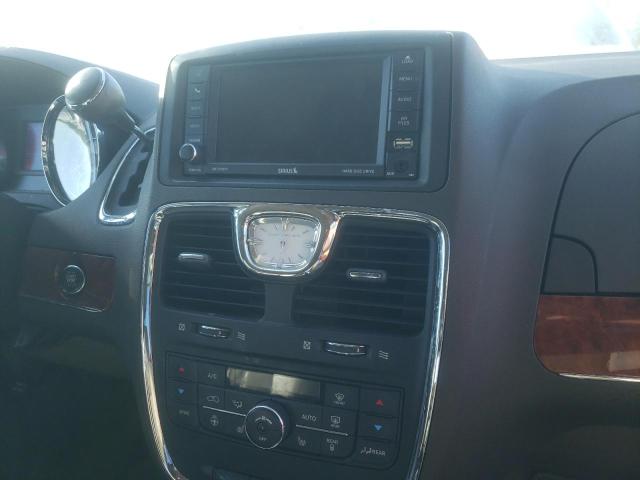 Photo 9 from auction – 2015 CHRYSLER TOWN & COU with VIN 2C4RC1BG9FR521148