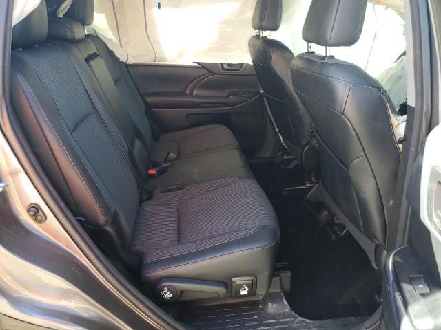 Photo 6 from auction – 2016 TOYOTA HIGHLANDER with VIN 5TDBKRFH3GS353179