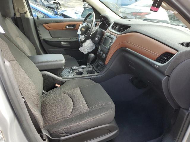 Photo 5 from auction – 2017 CHEVROLET TRAVERSE L with VIN 1GNKVGKD7HJ101102