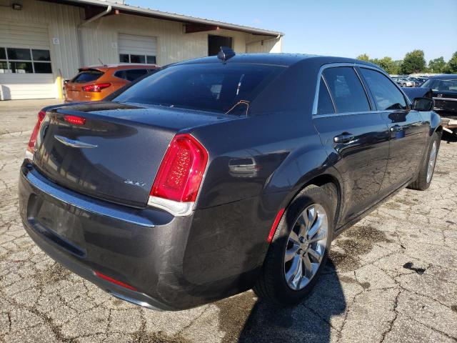 Photo 4 from auction – 2018 CHRYSLER 300 TOURIN with VIN 2C3CCARG2JH282170