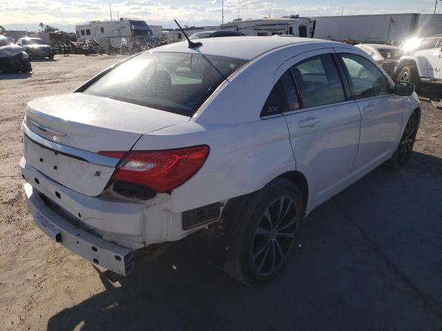 Photo 4 from auction – 2014 CHRYSLER 200 TOURIN with VIN 1C3CCBBG6EN178455