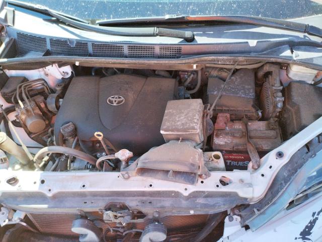 Photo 7 from auction – 2017 TOYOTA SIENNA SE with VIN 5TDXZ3DC4HS796903