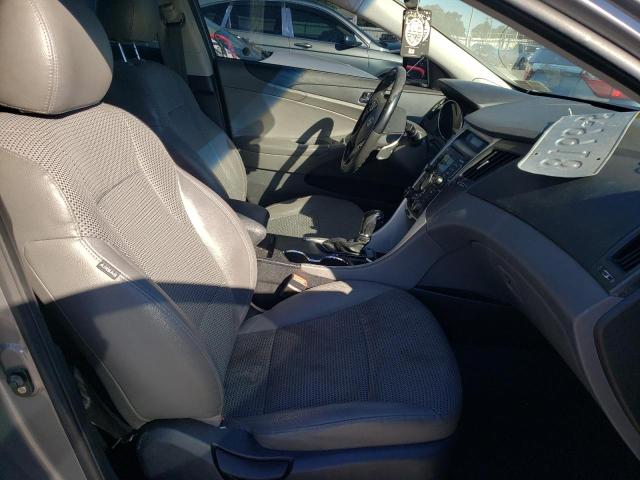 Photo 5 from auction – 2011 HYUNDAI SONATA SE with VIN 5NPEC4AC8BH017857