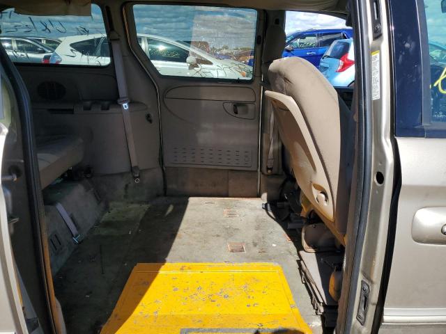Photo 6 from auction – 2003 CHRYSLER TOWN & COU with VIN 2C4GP44L03R381767