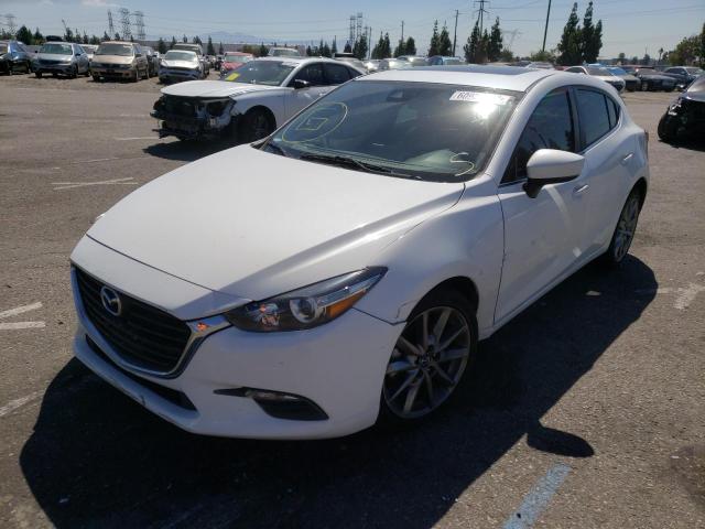 Photo 2 from auction – 2018 MAZDA 3 TOURING with VIN 3MZBN1L30JM190545