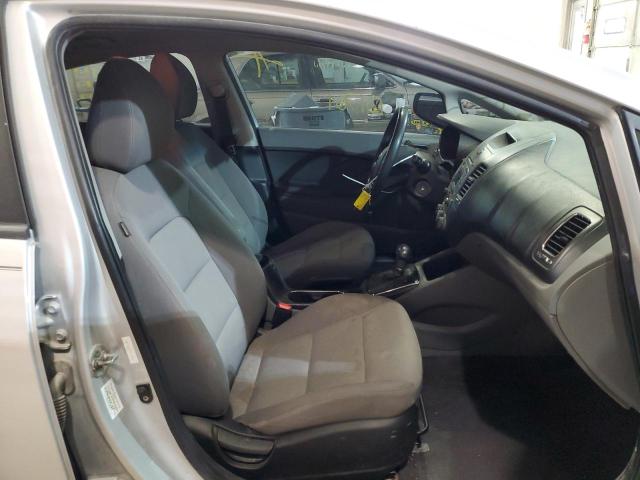 Photo 5 from auction – 2017 KIA FORTE LX with VIN 3KPFK4A7XHE139000
