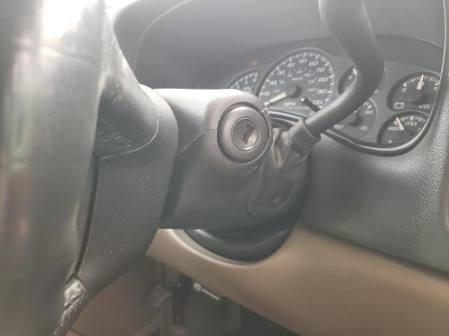 Photo 9 from auction – 2002 CHEVROLET AVALANCHE with VIN 3GNEC13TX2G130186