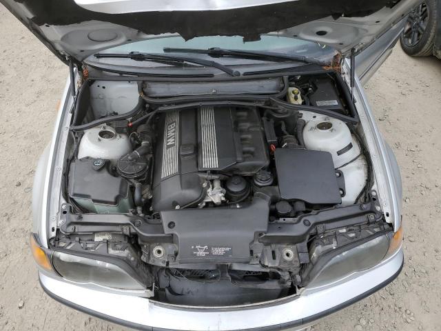 Photo 7 from auction – 2004 BMW 325 I with VIN WBAET37484NJ82284