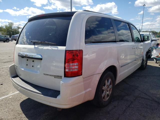 Photo 4 from auction – 2010 CHRYSLER TOWN & COU with VIN 2A4RR5D14AR305452