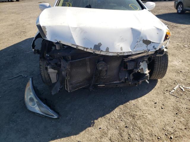 Photo 9 from auction – 2011 HYUNDAI SONATA with VIN 5NPEB4AC4BH071384