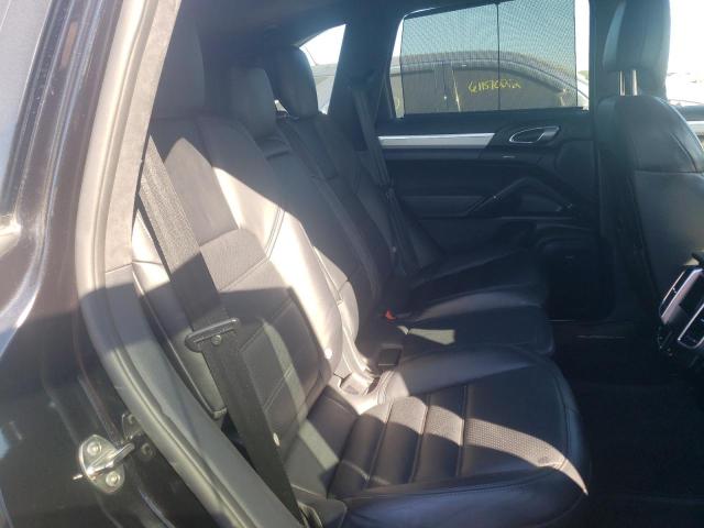 Photo 6 from auction – 2016 PORSCHE CAYENNE TU with VIN WP1AC2A27GLA88818