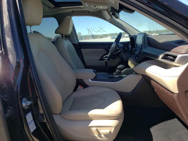 Photo 5 from auction – 2022 TOYOTA HIGHLANDER with VIN 5TDGZRBH8NS170395