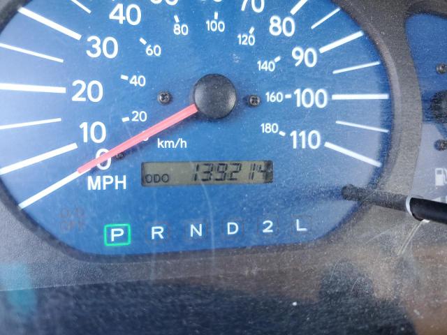Photo 8 from auction – 2001 TOYOTA SIENNA CE with VIN 4T3ZF19C81U372806