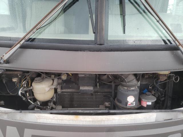 Photo 7 from auction – 2000 WINNEBAGO ADVENTURER with VIN 1FCNF53S6Y0A04709
